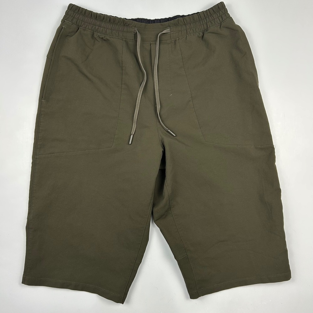 Lululemon Lab Mens Shorts Dark Olive Green Elastic Waist Drawstring Size M